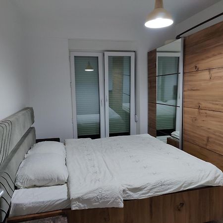 Cozy Apartment Pristina Exterior photo